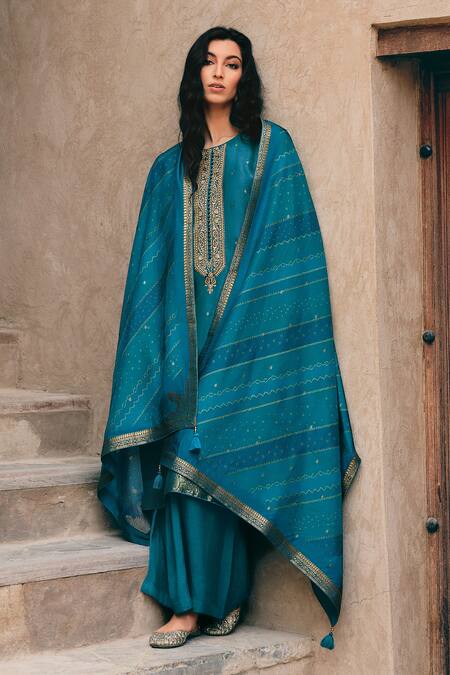 Shop Label Varsha Blue Viscose, Silk Embroidery, Zari Bandeau Neck Floral And Work Kurta Pant Set at Aza Fashions Shop_Label Varsha_Blue Viscose, Silk Embroidery, Zari Bandeau Neck Floral And Work Kurta Pant Set_at_Aza_Fashions