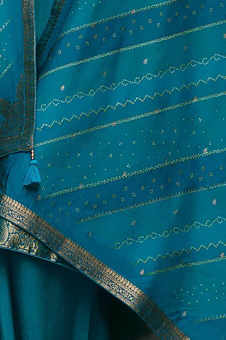 Label Varsha Blue Viscose, Silk Embroidery, Zari Bandeau Neck Floral And Work Kurta Pant Set at Aza Fashions Label Varsha_Blue Viscose, Silk Embroidery, Zari Bandeau Neck Floral And Work Kurta Pant Set_at_Aza_Fashions