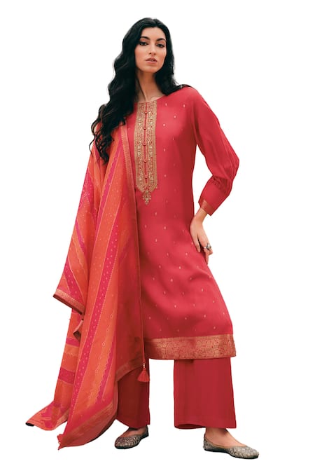 Label Varsha_Pink Kurta And Dupatta Viscose Woven Dola Silk Embroidered Zari Work Pant Set _Online_at_Aza_Fashions