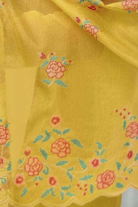 Label Varsha Yellow Viscose Embroidery Round Neck Kurta Set at Aza Fashions Label Varsha_Yellow Viscose Embroidery Round Neck Kurta Set_at_Aza_Fashions