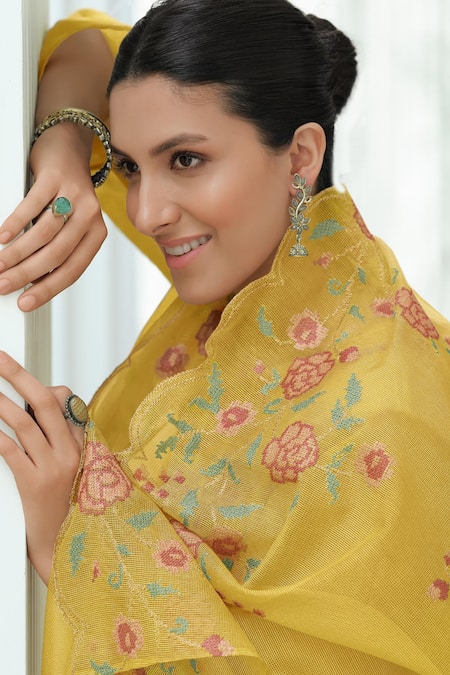 Buy Label Varsha Yellow Viscose Embroidery Round Neck Kurta Set Buy_Label Varsha_Yellow Viscose Embroidery Round Neck Kurta Set