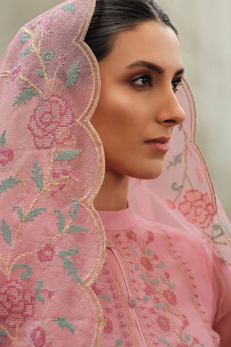 Label Varsha Pink Viscose Embroidery Bandeau Neck Floral Work Round Kurta Set at Aza Fashions Label Varsha_Pink Viscose Embroidery Bandeau Neck Floral Work Round Kurta Set_at_Aza_Fashions
