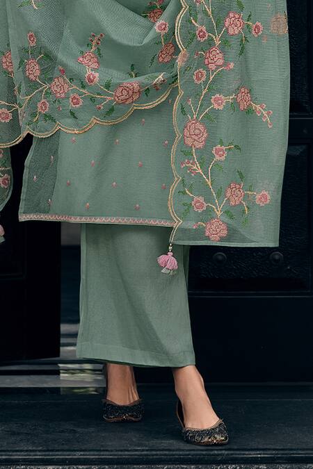 Label Varsha Green Viscose Embroidery Round Neck Thread Work Kurta Set at Aza Fashions Label Varsha_Green Viscose Embroidery Round Neck Thread Work Kurta Set_at_Aza_Fashions