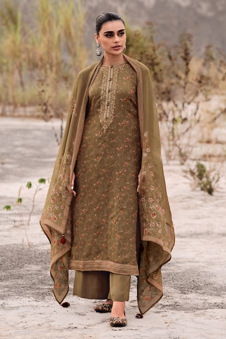 Label Varsha Green Kurta And Dupatta Viscose Organza Printed & Hand Embroidered Pant Set 