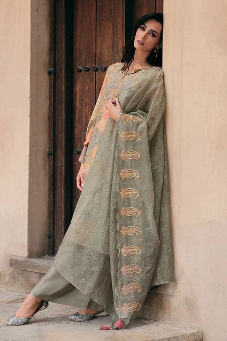 Shop_Label Varsha_Grey Kurta Cotton Linen Printed Floral Band Collar Set _at_Aza_Fashions