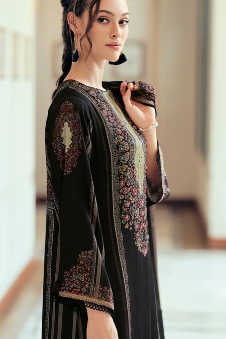 Label Varsha_Black Kurta Modal Satin Printed Floral Round Pattern Set _at_Aza_Fashions
