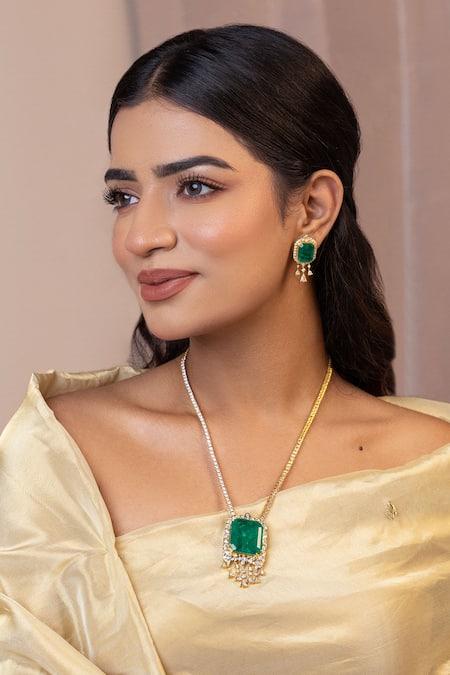 Buy_Ruuh Studios_Gold Plated Diamonds, Iris Doublet Moissanite Embellished Pendant Necklace Set _Online_at_Aza_Fashions