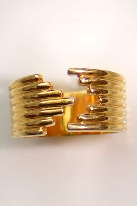 Ruuh Studios Bold Inspirit Geometric Carved Ring 