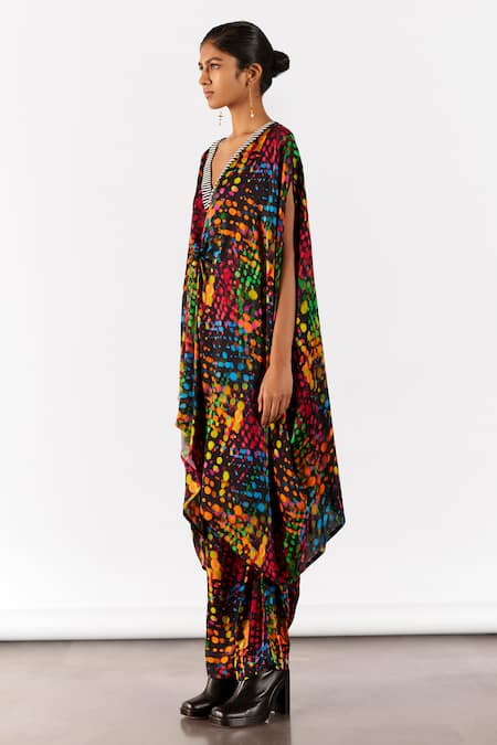 Shop Studio Rigu Black Velour Beads V-neck Wildflower Print Kimono With Pant at Aza Fashions Shop_Studio Rigu_Black Velour Beads V-neck Wildflower Print Kimono With Pant _at_Aza_Fashions