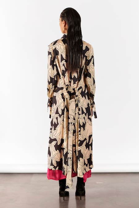 Shop Studio Rigu Black Velvet Collared, Scoop Neck Hazel Print Trench Coat Set at Aza Fashions Shop_Studio Rigu_Black Velvet Collared, Scoop Neck Hazel Print Trench Coat Set _at_Aza_Fashions