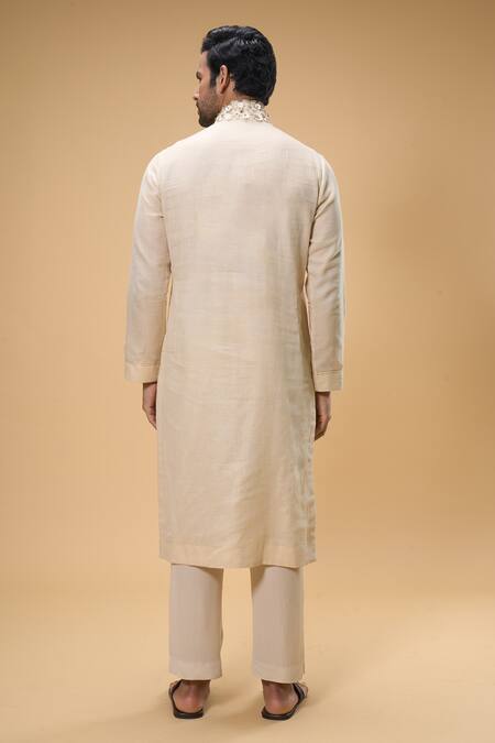 Shop Taavare Off White Kota Doria Sequins, Beads Floral Applique Placement Kurta With Pant at Aza Fashions Shop_Taavare_Off White Kota Doria Sequins, Beads Floral Applique Placement Kurta With Pant_at_Aza_Fashions