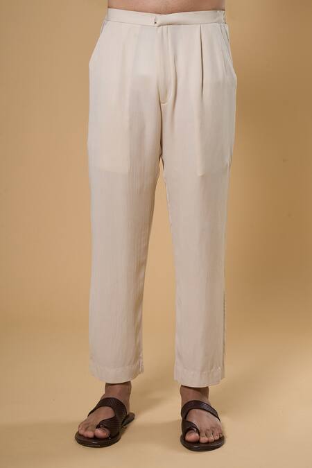 Buy Taavare Off White Kota Doria Sequins, Beads Floral Applique Placement Kurta With Pant Buy_Taavare_Off White Kota Doria Sequins, Beads Floral Applique Placement Kurta With Pant