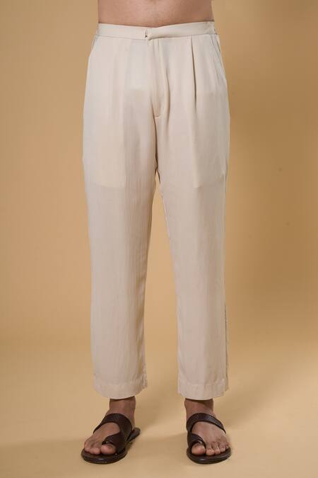 Taavare Peach Tissue, Organza, Cotton Floral Threadwork Placement Kurta With Pant Online at Aza Fashions Taavare_Peach Tissue, Organza, Cotton Floral Threadwork Placement Kurta With Pant_Online_at_Aza_Fashions