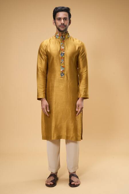 Shop Taavare Gold Ramie, Cotton Embroidery Placed Floral Applique Kurta With Pant Online at Aza Fashions Shop_Taavare_Gold Ramie, Cotton Embroidery Placed Floral Applique Kurta With Pant_Online_at_Aza_Fashions