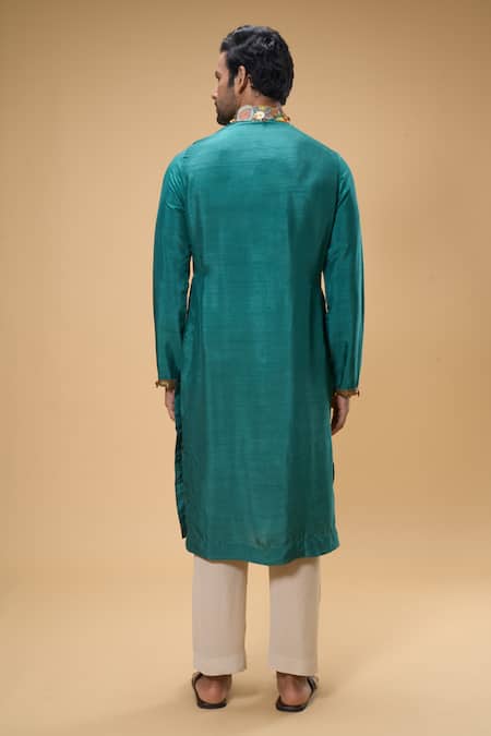 Taavare Sequin Placement Embellished Kurta With Pant 