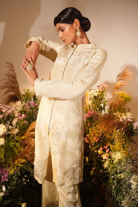 Buy_Midushi Bajoria_Gold Fur, Silk Dahlia Applique Swarovski Embellished Kurta With Sharara 