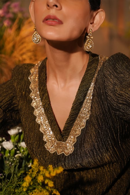 Midushi Bajoria Black Chanderi Cut Work, Shimmery Embroidered Neckline Crushed Kurta With Pant at Aza Fashions Midushi Bajoria_Black Chanderi Cut Work, Shimmery Embroidered Neckline Crushed Kurta With Pant _at_Aza_Fashions