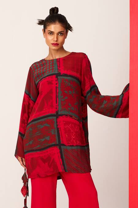 Label Shristi Chetani Red Crepe Fringe Round Neck Printed Top With Flared Pant Online at Aza Fashions Label Shristi Chetani_Red Crepe Fringe Round Neck Printed Top With Flared Pant_Online_at_Aza_Fashions