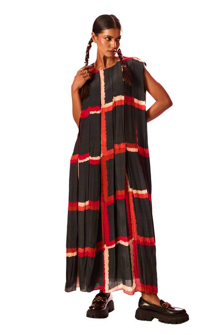 Buy_Label Shristi Chetani_Red Crepe Round Neck Linear Print A-line Dress _Online_at_Aza_Fashions