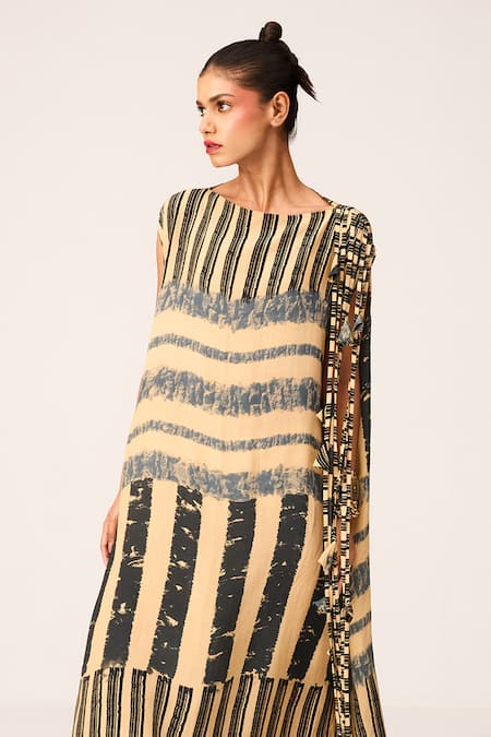 Buy_Label Shristi Chetani_Black Crepe Fringe Scoop Neck Linear Print Pleated Dress _Online_at_Aza_Fashions