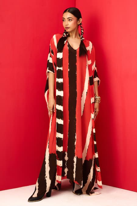 LABEL SHRISTI CHETANI Red Crepe Printed Linear V-neck Kaftan