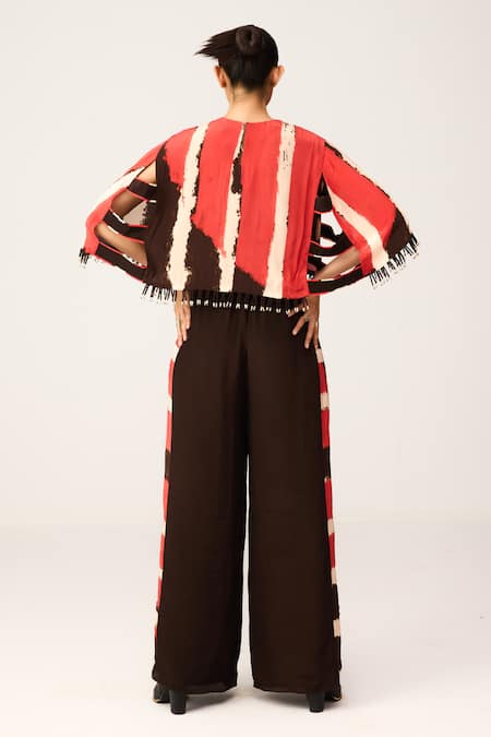 Label Shristi Chetani Printed Cape With Flared Pant 