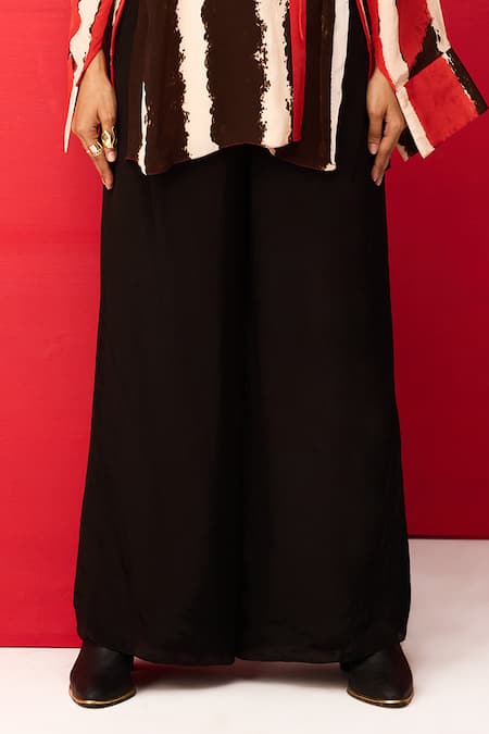 Buy_Label Shristi Chetani_Red Crepe V-neck Printed Shirt With Flared Pant _Online_at_Aza_Fashions