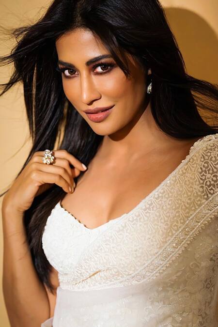 Premya By Manishii_White Organza, Tulle Pearls, Border Embroidered Saree With Corset Blouse _Online_at_Aza_Fashions