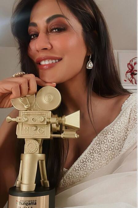 Buy_Premya By Manishii_White Organza, Tulle Pearls, Border Embroidered Saree With Corset Blouse 