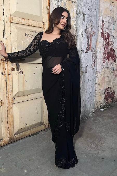 Premya By Manishii Scallop Border Embroidered Saree With Blouse 