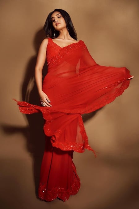 Buy_Premya By Manishii_Red Georgette, Tulle Beads, Sequins V-neck Paisley Embroidered Saree With Blouse _Online_at_Aza_Fashions