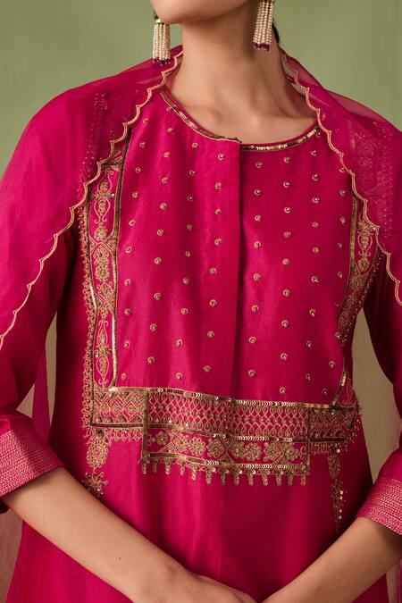 Sureena Chowdhri_Magenta Silk, Chanderi, Organza Beads, Zari Round Mughal Jaal Work Kurta Set_at_Aza_Fashions