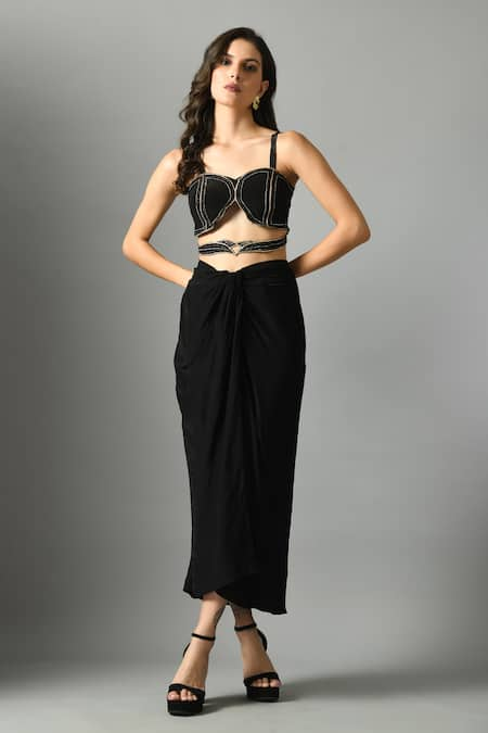 Fishcanfly Black Crepe Silk Embroidery Zari Nylah Bustier And Moonshine Draped Skirt Set 