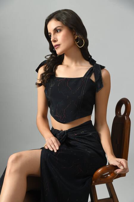 Buy_Fishcanfly_Black Crepe Silk Printed Abstract Alice In Wondersea Bustier And Draped Skirt Set 