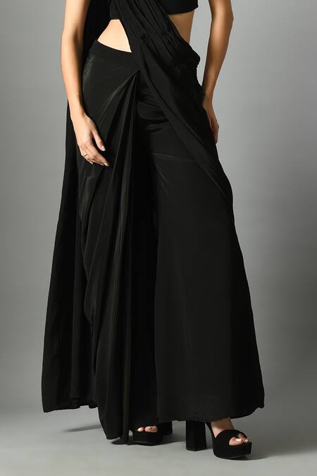 Shop_Fishcanfly_Black Crepe, Silk Zari Moonshine Pre-draped Saree With Nur Embroidered Bustier _Online_at_Aza_Fashions