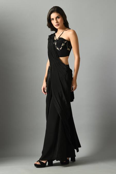 Fishcanfly_Black Crepe, Silk Zari Moonshine Pre-draped Saree With Nur Embroidered Bustier _at_Aza_Fashions