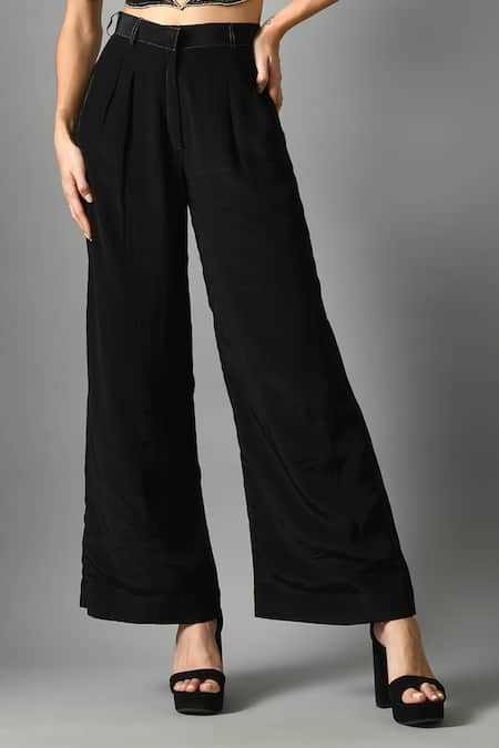 Shop Fishcanfly Black Crepe Silk Embroidery Zari Thread Sweetheart Nylah Bustier And Trouser Set Online at Aza Fashions Shop_Fishcanfly_Black Crepe Silk Embroidery Zari Thread Sweetheart Nylah Bustier And Trouser Set _Online_at_Aza_Fashions