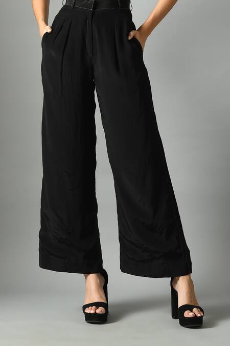 Buy_Fishcanfly_Black Crepe Silk Embroidery Moonshine Placement Waistcoat And Trouser Set 