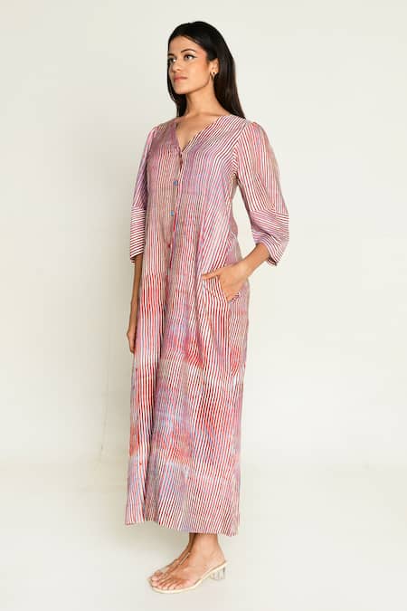 Buy_Rias Jaipur_Multi Color Cotton V-neck Plosky Cloud Print Dress _Online_at_Aza_Fashions