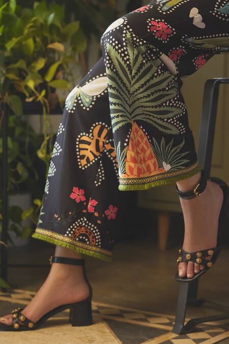 Sonam Parmar Jhawar_Black Top Cotton Printed Striped Off Shoulder Zara And Pant Set _at_Aza_Fashions