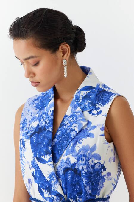 Buy Studio Rigu Blue Cotton Fringe Chinz Floral Print Blazer Shorts Set Online at Aza Fashions Buy_Studio Rigu_Blue Cotton Fringe Chinz Floral Print Blazer Shorts Set _Online_at_Aza_Fashions