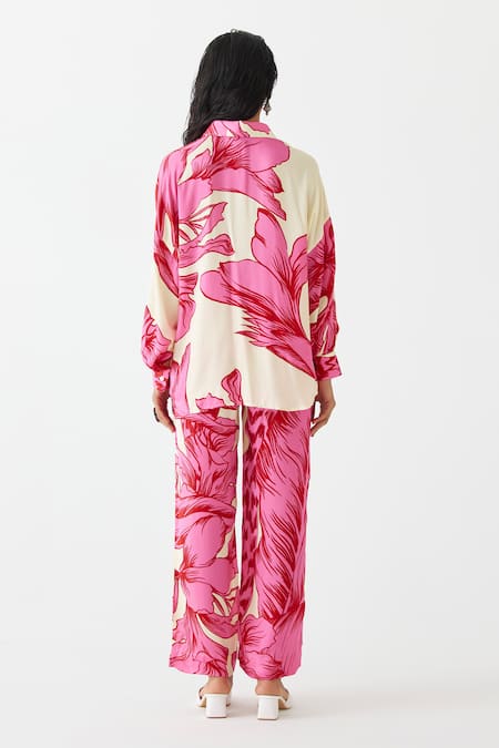 Shop Studio Rigu Pink Sequins Collared Aphrodite Print Vegan Silk Shirt With Trouser at Aza Fashions Shop_Studio Rigu_Pink Sequins Collared Aphrodite Print Vegan Silk Shirt With Trouser _at_Aza_Fashions