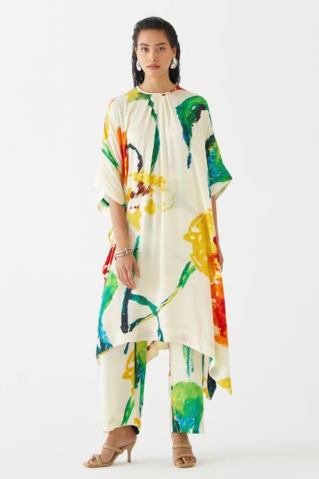 Studio Rigu Multi Color Velvet, Silk Beads Round Neck Monet Print Kurta With Pant Online at Aza Fashions Studio Rigu_Multi Color Velvet, Silk Beads Round Neck Monet Print Kurta With Pant _Online_at_Aza_Fashions