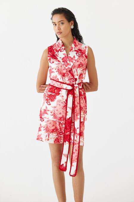 Buy Studio Rigu Red Cotton Fringe Floral Chintz Print Blazer And Shorts Set Online at Aza Fashions Buy_Studio Rigu_Red Cotton Fringe Floral Chintz Print Blazer And Shorts Set _Online_at_Aza_Fashions