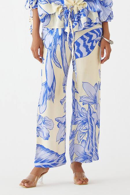 Studio Rigu Blue Velvet Collared Contrast Aphrodite Print Shirt With Trouser Online at Aza Fashions Studio Rigu_Blue Velvet Collared Contrast Aphrodite Print Shirt With Trouser _Online_at_Aza_Fashions