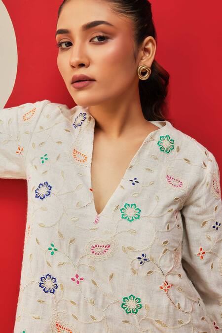 Shop_COUCHÉ BY ANANDINI_Multi Color 60% Viscose Embroidery Zari Thread V Neck Paisley Dress _at_Aza_Fashions