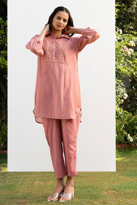 Shop OMI Pink Chanderi, Cotton Satin Lace Collared Placket Tunic With Pant Online at Aza Fashions Shop_OMI_Pink Chanderi, Cotton Satin Lace Collared Placket Tunic With Pant _Online_at_Aza_Fashions
