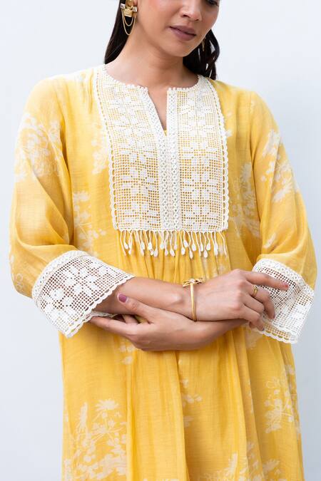 Buy OMI Yellow Chanderi, Cotton Lace Split V-neck Floral Print Work Yoke Kurta Pant Set Online at Aza Fashions Buy_OMI_Yellow Chanderi, Cotton Lace Split V-neck Floral Print Work Yoke Kurta Pant Set _Online_at_Aza_Fashions
