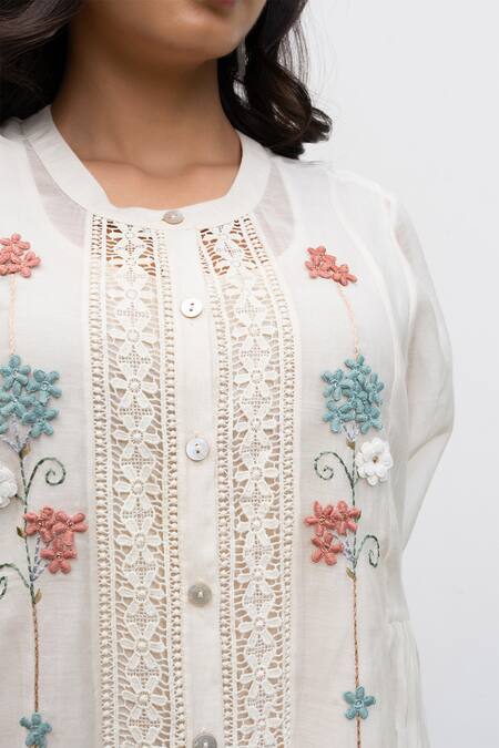 Buy OMI Off White Chanderi, Cotton Satin Embroidery, Lace Round Floral Kurta Pant Set Buy_OMI_Off White Chanderi, Cotton Satin Embroidery, Lace Round Floral Kurta Pant Set