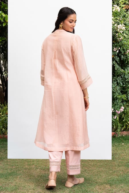 Shop OMI Peach Chanderi, Cotton Satin Lace, Embroidery Floral Thread Kurta Pant Set at Aza Fashions Shop_OMI_Peach Chanderi, Cotton Satin Lace, Embroidery Floral Thread Kurta Pant Set _at_Aza_Fashions